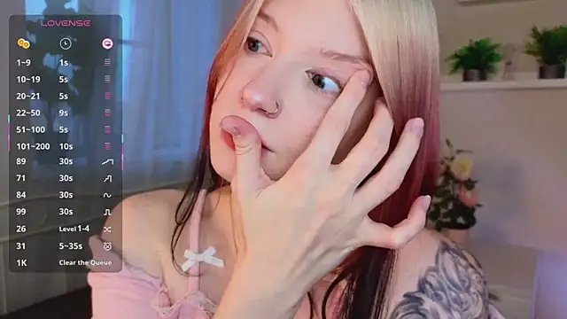 arielabradberry online show from 10/14/25, 01:01