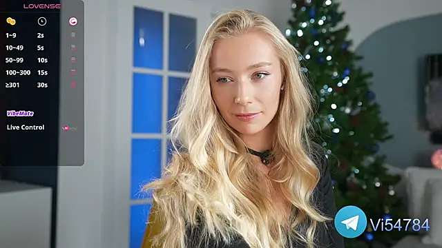 Snapshot of Vika54784 chatting on 12/08/24, 10:41 Vika54784 online show from 12/08/24, 10:41