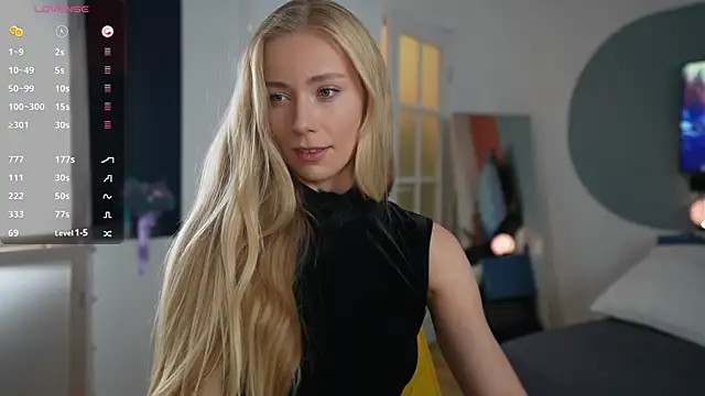 Snapshot of Vika54784 chatting on 01/31/25, 03:22 Vika54784 online show from 01/31/25, 03:22