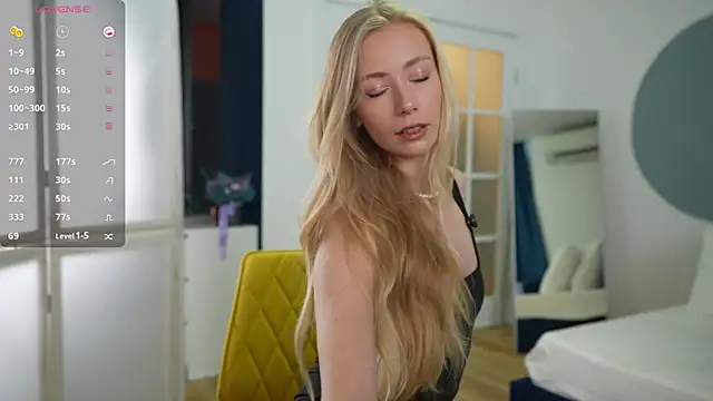 Snapshot of Vika54784 chatting on 02/27/25, 04:09 Vika54784 online show from 02/27/25, 04:09