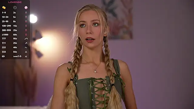 Snapshot of Vika54784 chatting on 11/15/25, 05:38 Vika54784 online show from 11/15/25, 05:38