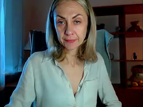 Tanya6547 online show from 12/02/25, 08:41