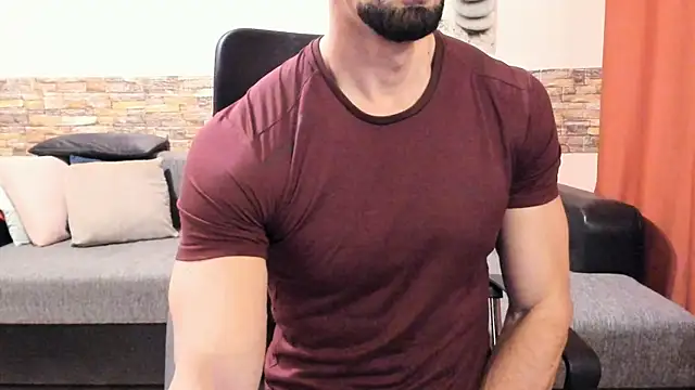 HotHunkTrainer online show from 12/02/25, 08:41