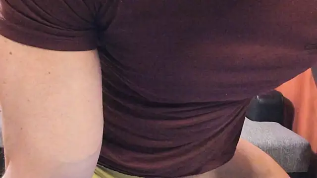 HotHunkTrainer online show from 03/12/26, 09:04