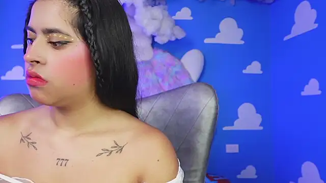 miss romyna online show from 04/17/26, 11:02