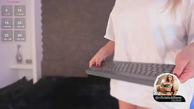 Snapshot of Addison_baker chatting on 02/13/25, 07:52 Addison baker online show from 02/13/25, 07:52