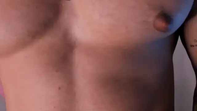 Snapshot of Thomas_Fit1 chatting on 06/21/26, 10:45 Thomas Fit1 online show from 06/21/26, 10:45