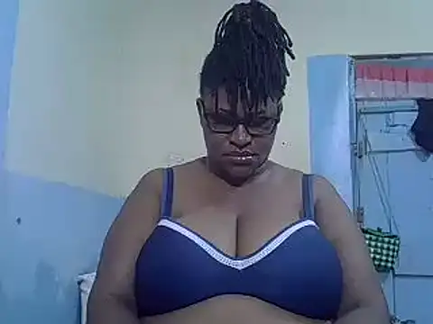 sexy bigboobss online show from 09/28/25, 09:36