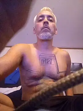 Xoc8  online show from 02/06/25, 08:50