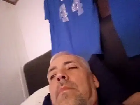 Xoc8  online show from 02/08/25, 04:36