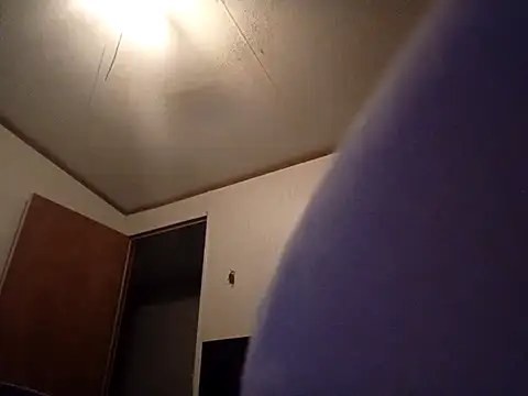 Xoc8  online show from 02/20/25, 08:25