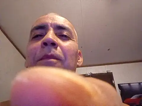 Xoc8  online show from 02/28/25, 12:43