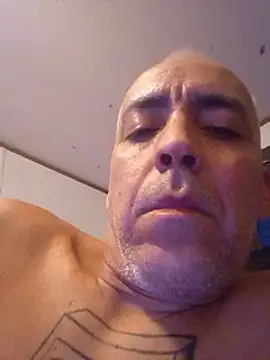 Xoc8  online show from 03/02/25, 10:24