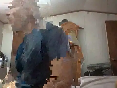 Xoc8  online show from 03/30/26, 04:52