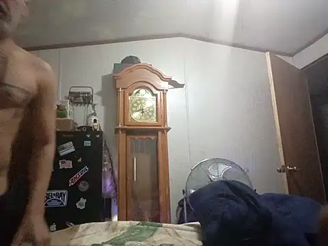 Xoc8  online show from 04/06/26, 11:16