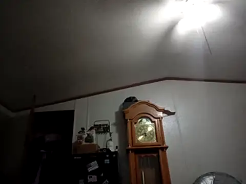 Xoc8  online show from 04/21/26, 04:52