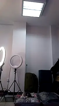 Snapshot of AnthonelaDuque chatting on 11/04/25, 11:31 AnthonelaDuque online show from 11/04/25, 11:31