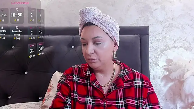 Snapshot of RaelleDarkstar chatting on 02/09/26, 11:58 RaelleDarkstar online show from 02/09/26, 11:58