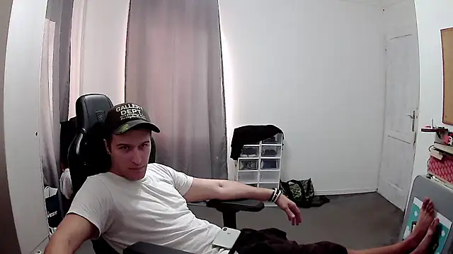 PKrisztian online show from 10/09/25, 02:48