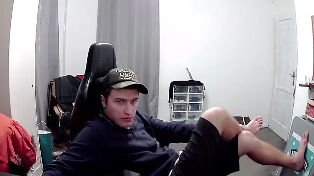 PKrisztian online show from 04/21/26, 11:29