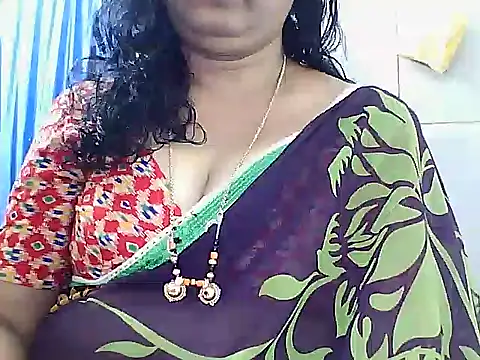 Snapshot of Vijji-telugu chatting on 12/02/24, 05:37 Vijji-telugu online show from 12/02/24, 05:37