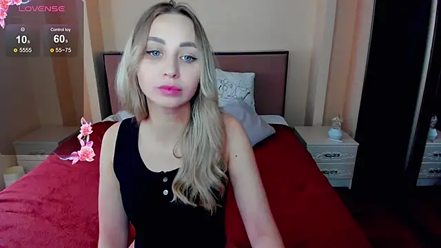 PerfectJulllia online show from 04/14/26, 07:47