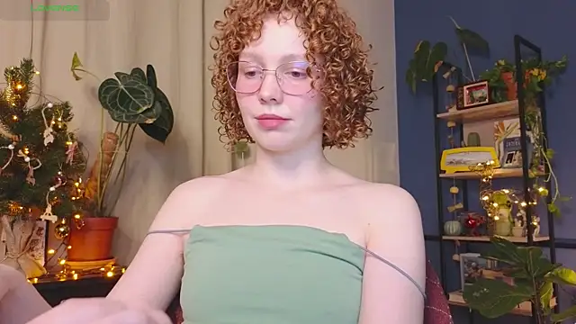 Snapshot of _lightmyfire chatting on 12/22/24, 04:50  lightmyfire online show from 12/22/24, 04:50