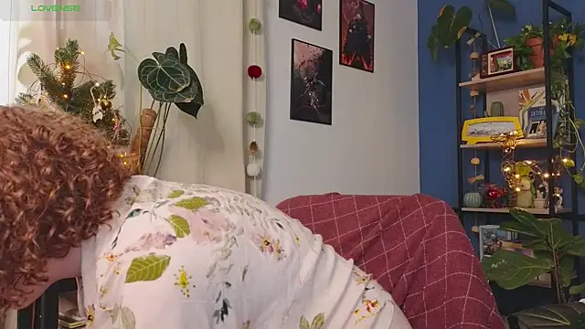 Snapshot of _lightmyfire chatting on 12/22/24, 11:00  lightmyfire online show from 12/22/24, 11:00