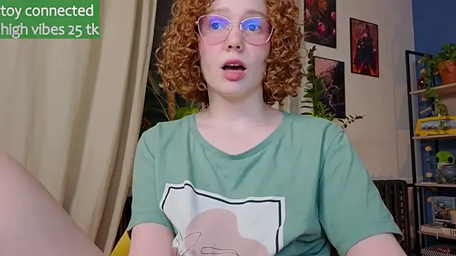 Snapshot of _lightmyfire chatting on 03/21/25, 05:23  lightmyfire online show from 03/21/25, 05:23