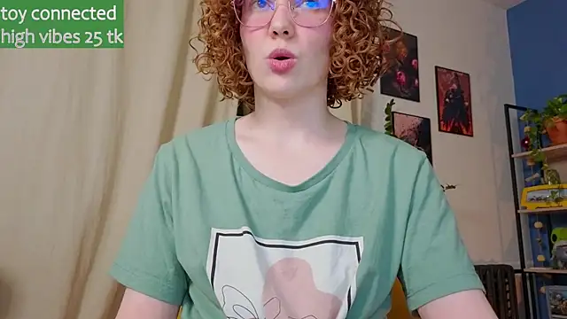 Snapshot of _lightmyfire chatting on 03/22/25, 05:20  lightmyfire online show from 03/22/25, 05:20