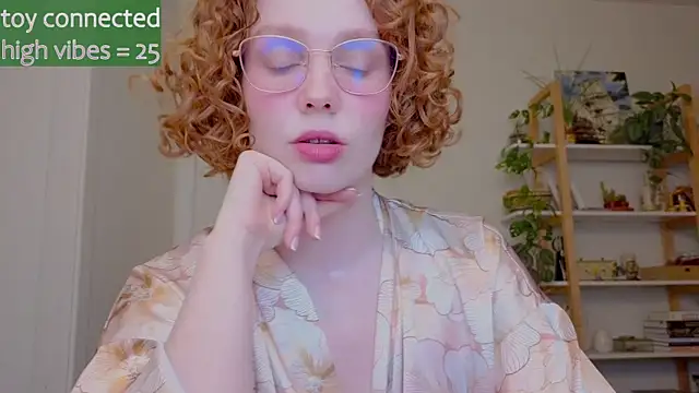 Snapshot of _lightmyfire chatting on 09/17/25, 03:46  lightmyfire online show from 09/17/25, 03:46