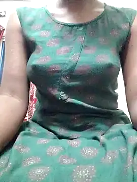 Snapshot of rituporna2004 chatting on 01/05/25, 12:42 rituporna2004 online show from 01/05/25, 12:42