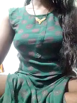 Snapshot of rituporna2004 chatting on 02/01/25, 01:30 rituporna2004 online show from 02/01/25, 01:30