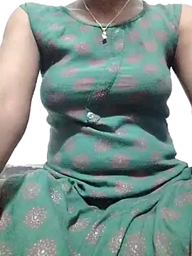 Snapshot of rituporna2004 chatting on 02/25/25, 12:25 rituporna2004 online show from 02/25/25, 12:25