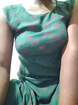 Snapshot of rituporna2004 chatting on 09/24/25, 04:43 rituporna2004 online show from 09/24/25, 04:43