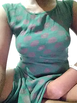 Snapshot of rituporna2004 chatting on 10/11/25, 03:10 rituporna2004 online show from 10/11/25, 03:10