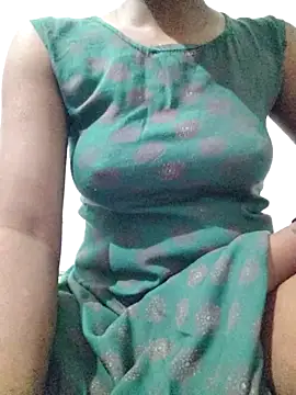 rituporna2004 online show from 11/30/25, 02:37