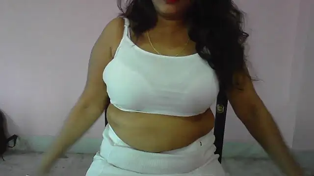 my-laila online show from 02/15/26, 07:51