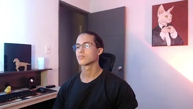 Snapshot of alejo_x3 chatting on 01/14/25, 02:19 alejo x3 online show from 01/14/25, 02:19