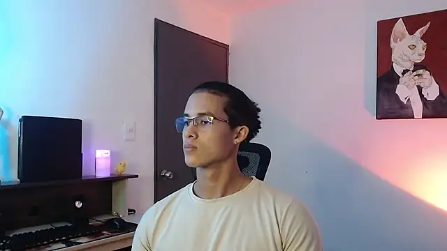 Snapshot of alejo_x3 chatting on 02/27/25, 04:31 alejo x3 online show from 02/27/25, 04:31