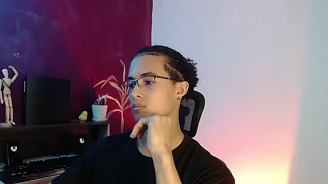 Snapshot of alejo_x3 chatting on 03/23/25, 01:53 alejo x3 online show from 03/23/25, 01:53