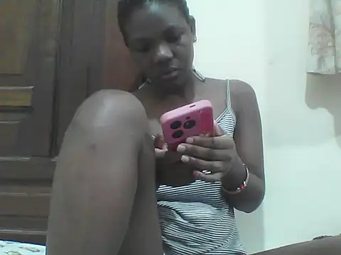 Ebony Sweetcandy online show from 04/21/26, 06:34