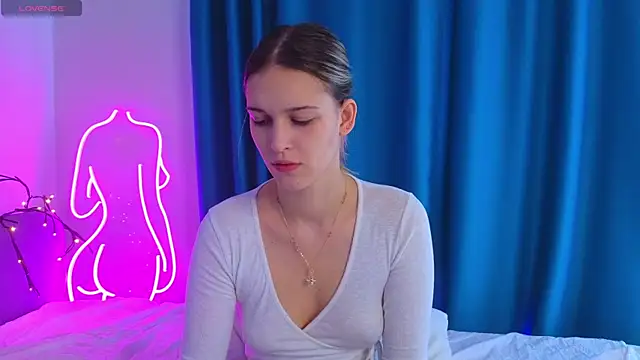 KimberliDean online show from 02/03/25, 07:29