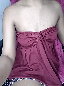 Snapshot of Leeeezzzz_roy chatting on 09/16/25, 07:37 Leeeezzzz roy online show from 09/16/25, 07:37