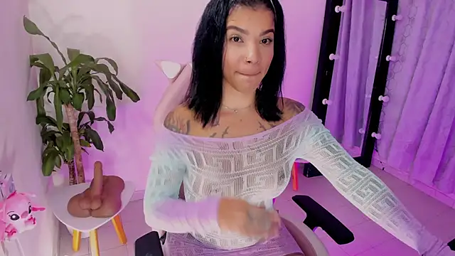 EmmaRusellx online show from 04/27/26, 11:58