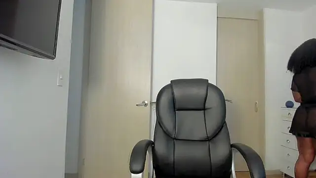 charlotte tiller online show from 04/14/26, 05:57