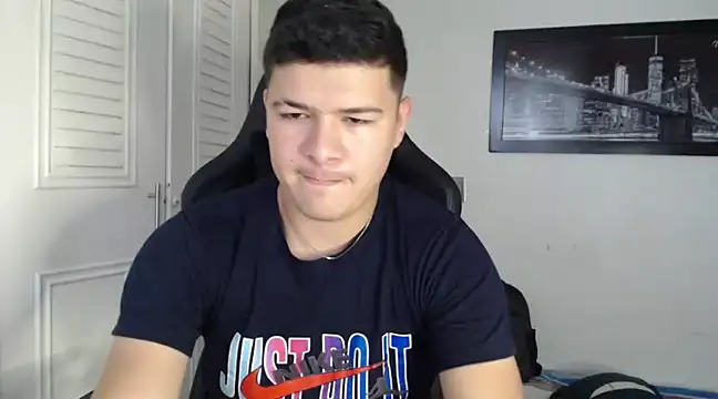 Plug Control online show from 12/05/24, 07:38