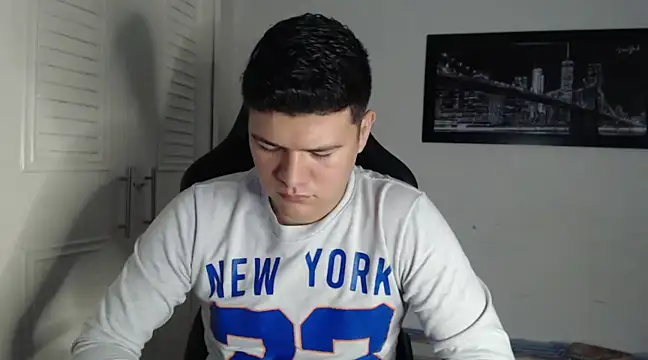 Plug Control online show from 12/10/24, 04:02