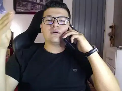 Plug Control online show from 02/21/25, 07:32