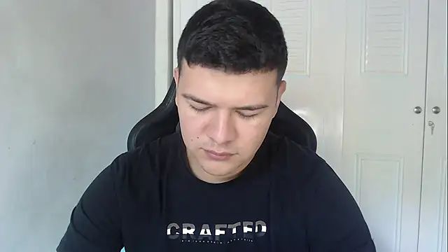 Plug Control online show from 09/27/25, 04:01